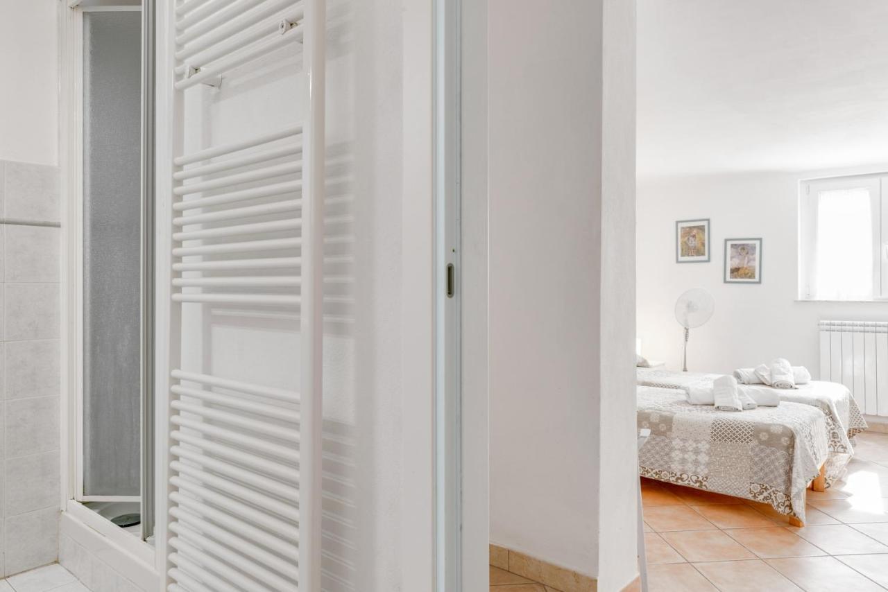 La Spezia Migliarina Bedrooms Exterior photo
