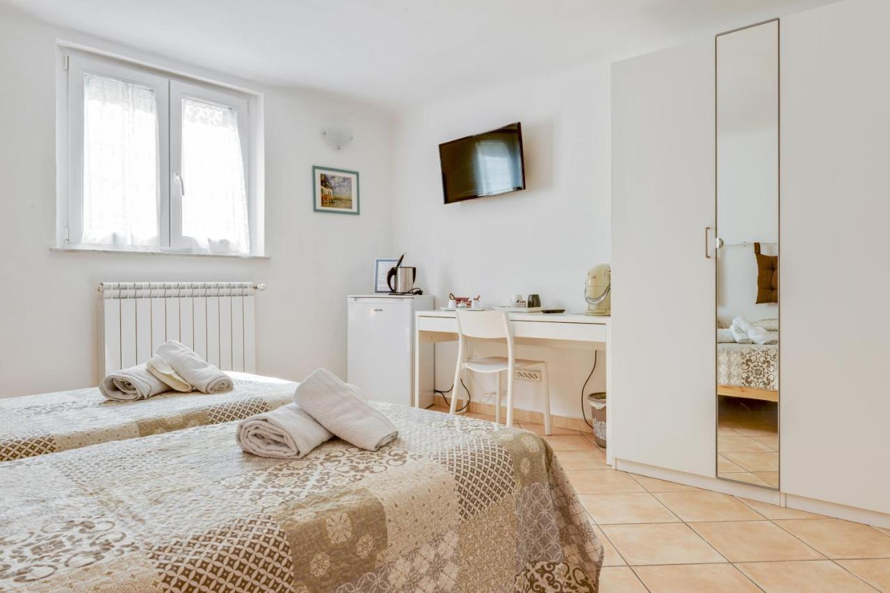 La Spezia Migliarina Bedrooms Exterior photo